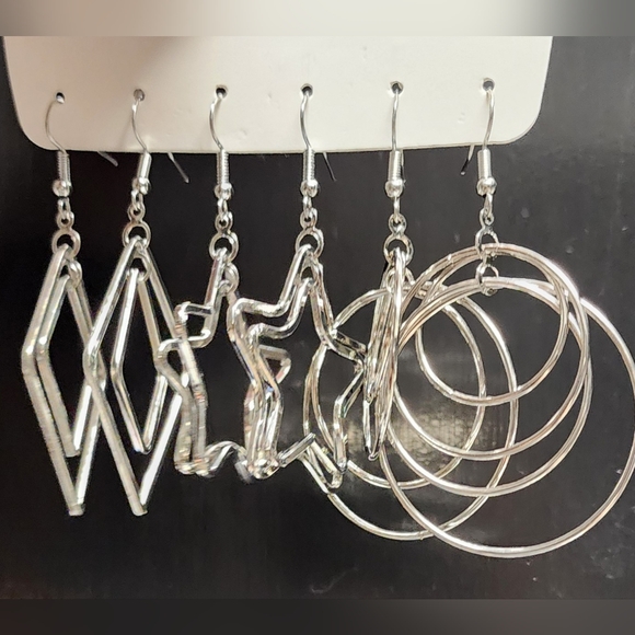 EARRINGS 24 PAIR - Picture 4 of 5